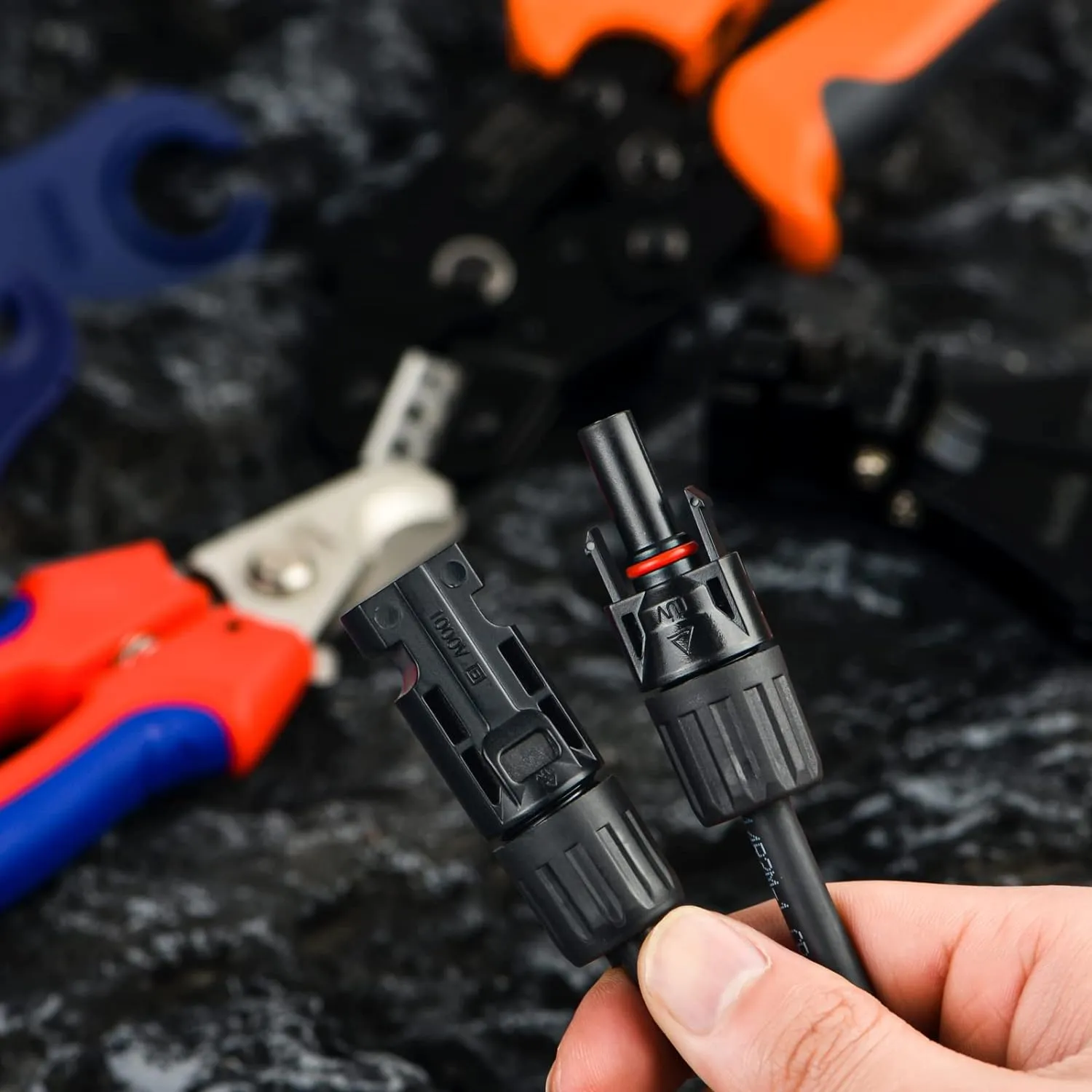 2.5/4/6mm² Solar PV Cable Crimping Tool Kit with Wire Stripper, Wire Cutter, Solar Spanner and Connectors