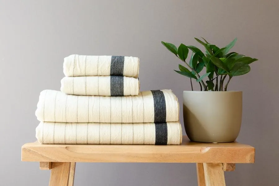 Adalar Linen Towel