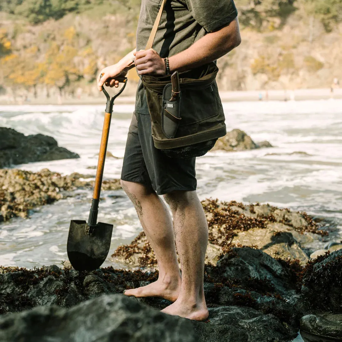 Barebones Folding Shovel