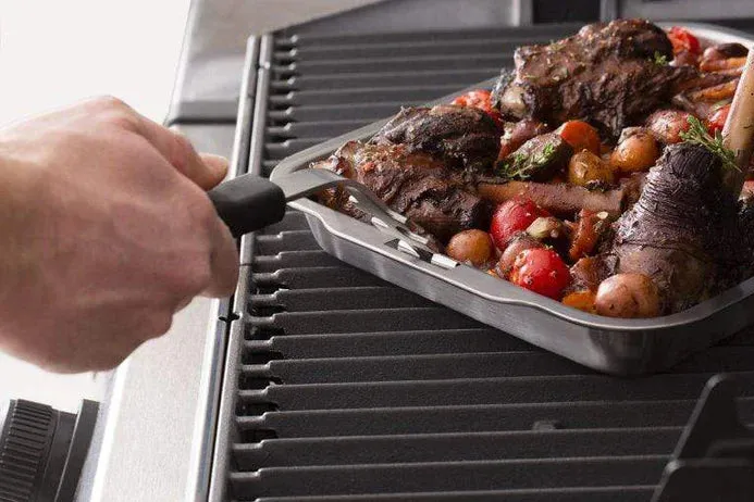 Broil King 63106 Stainless Steel Roasting Pan