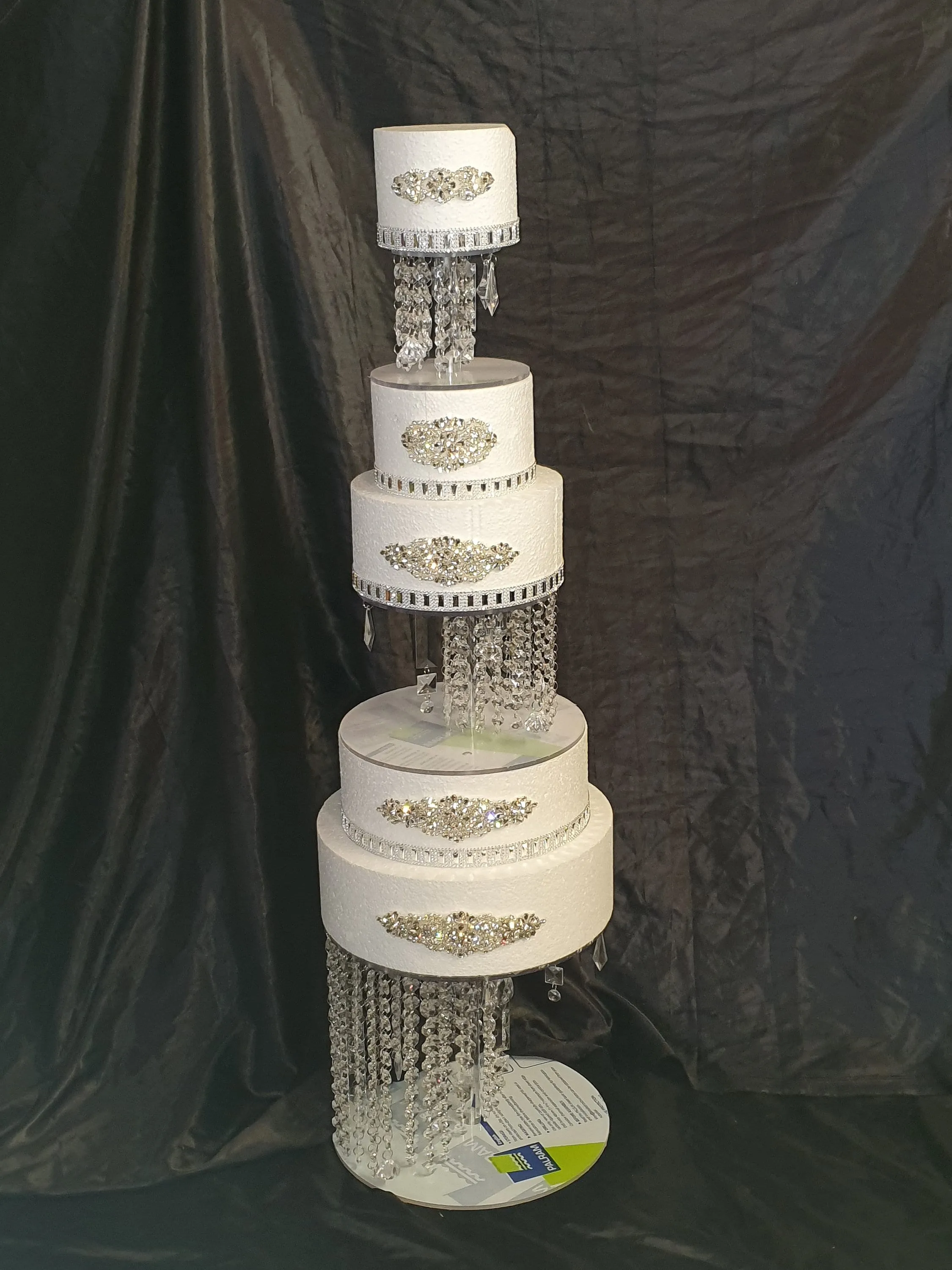 Crystal Illusion wedding cake stand 2 separators with LED Lights, set of 3 pieces. 8'12"16" by Crystal wedding uk