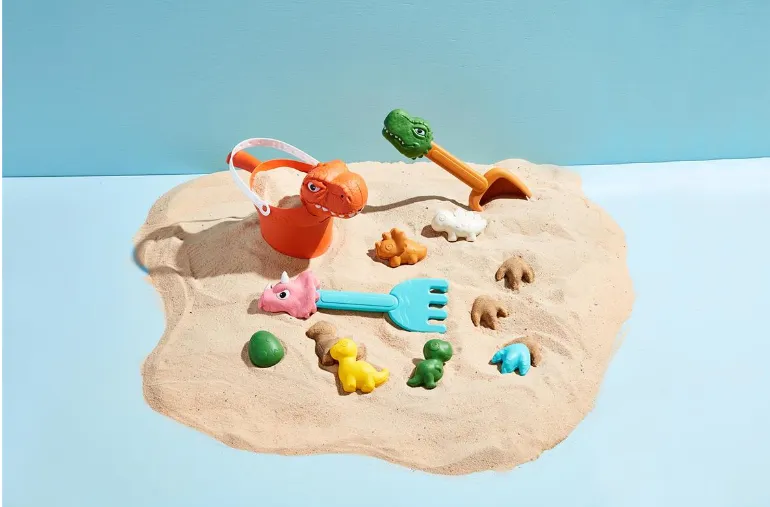 Dino Beach Bucket Set