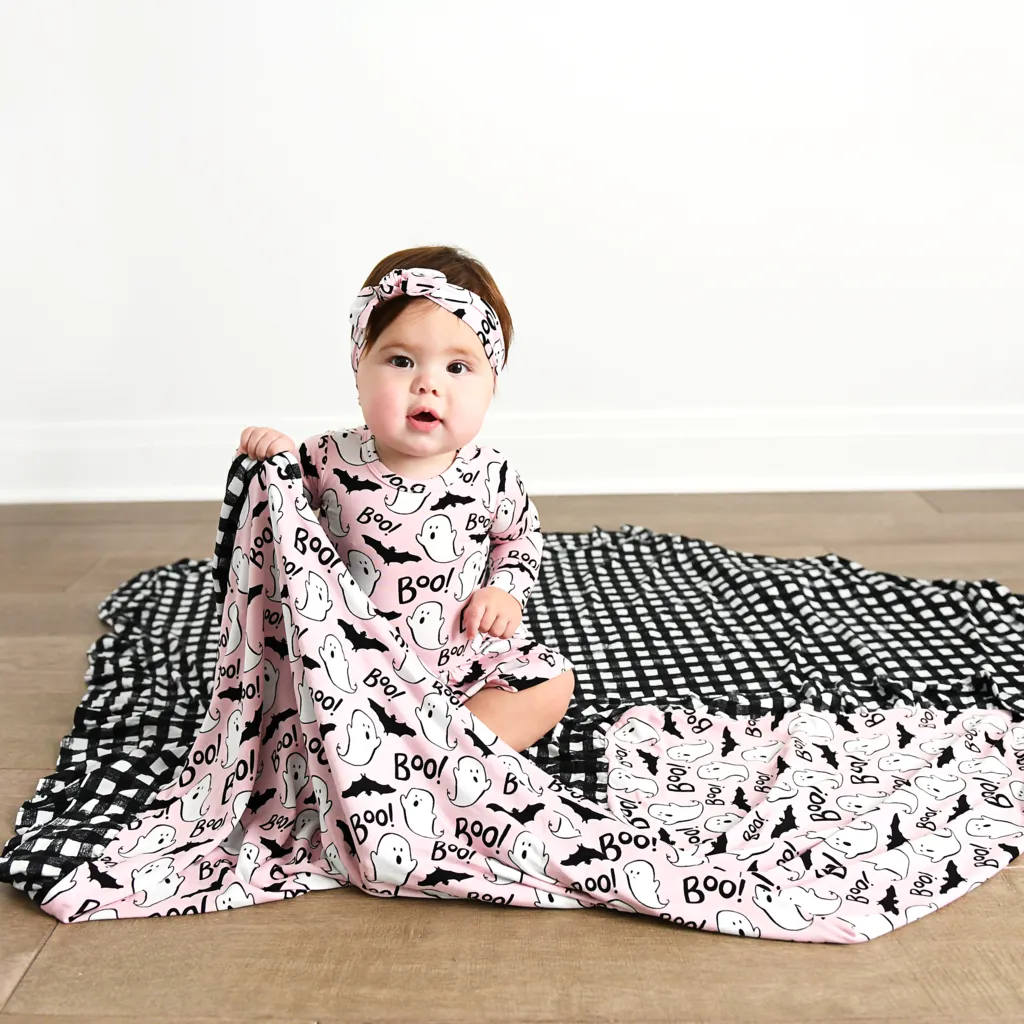 Gigi and Max Boo Double Layer Ruffle Blanket