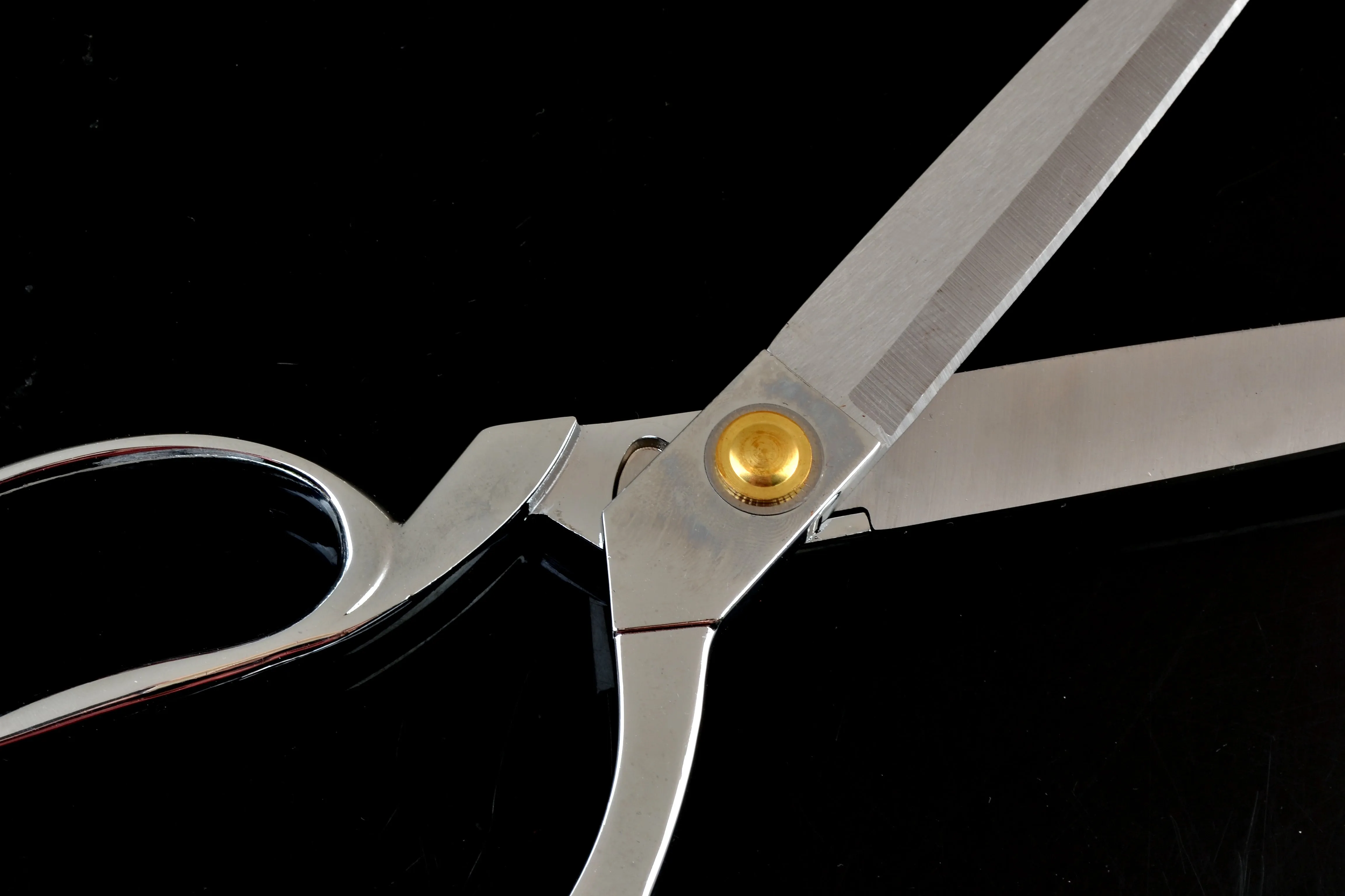 Heavy Duty Scissors for Cutting Arts and Craft Fabrics for Hobby or Commercial Use - eZthings Brand