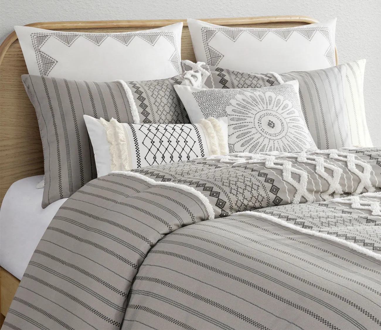 Ink & Ivy Imani Printed Cotton Chenille Comforter Set