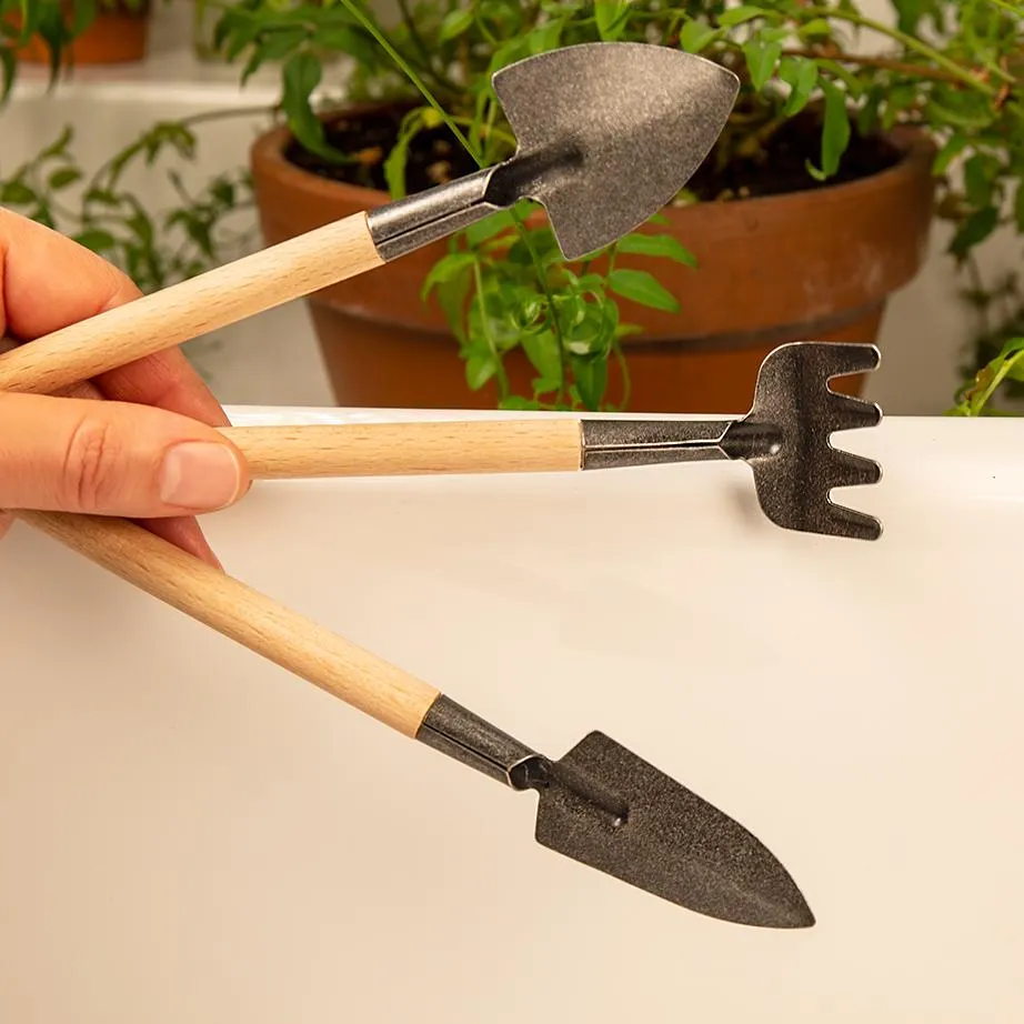 Kikkerland Garden Tools Sets