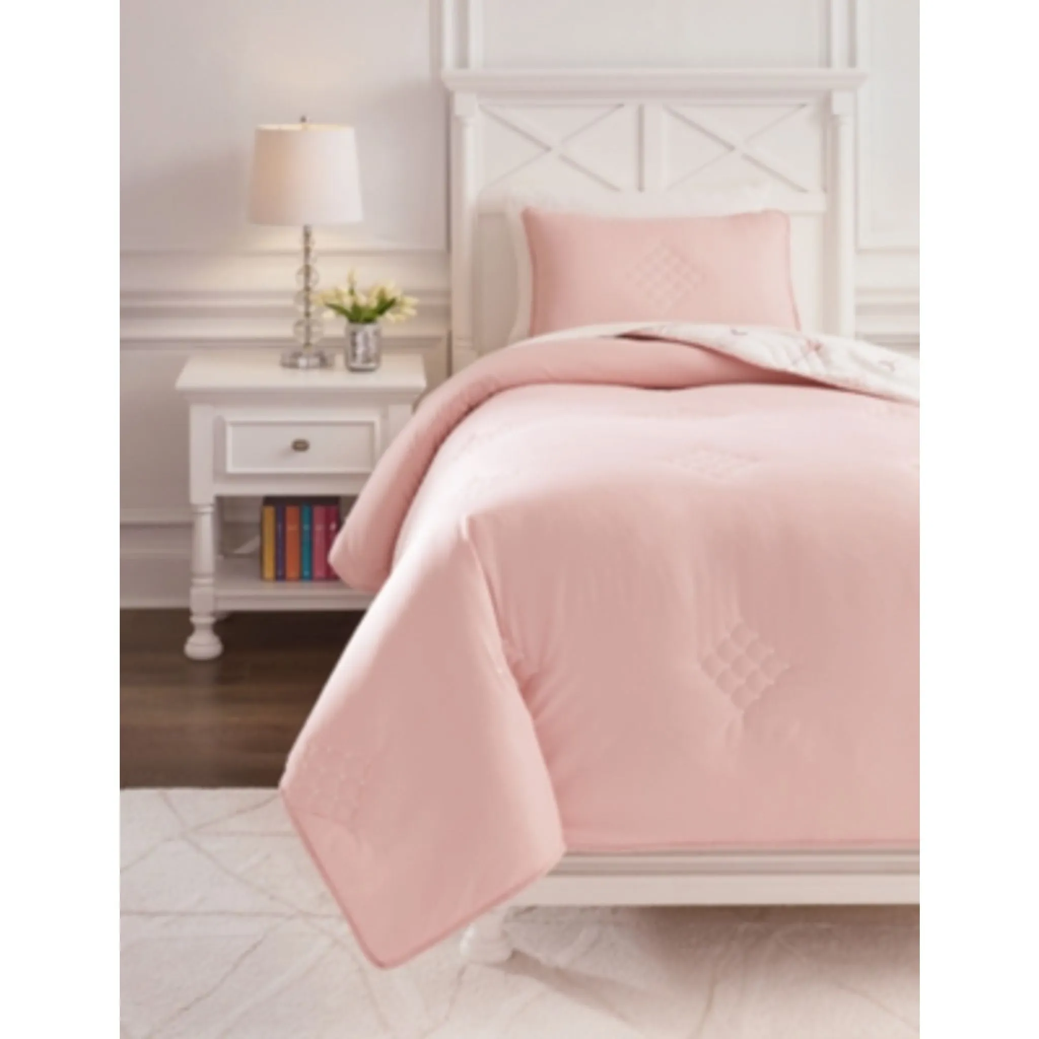 Lexann Twin Comforter Set