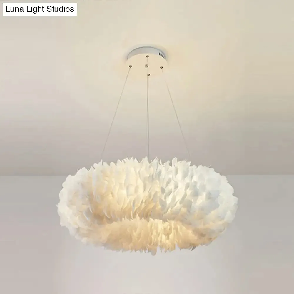 Minimalist White Feather Chandelier Pendant Light for Girls' Bedroom