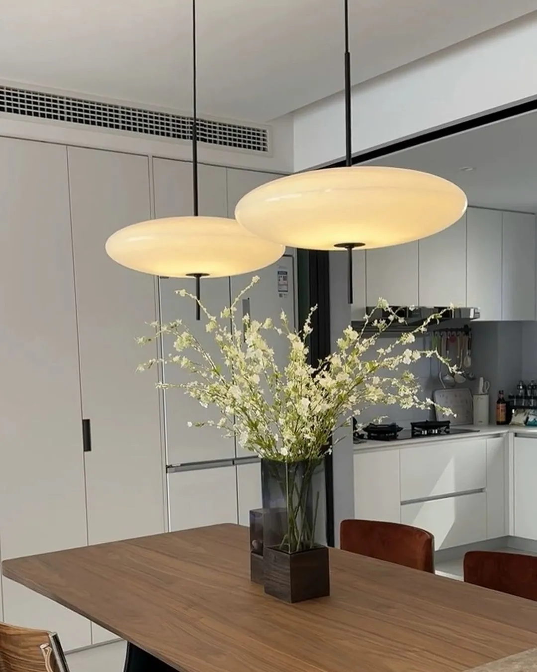 Modern White Bead Lampshade Pendant Light Fixture for Living/Dining Room