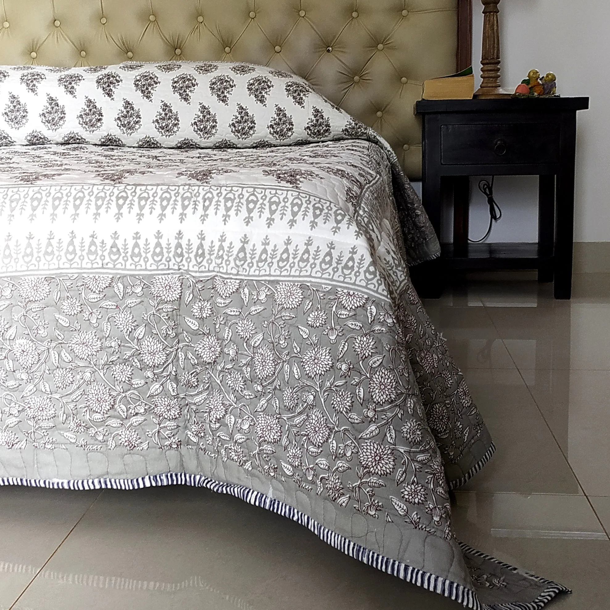 Pure Cotton Reversible Comforter Block Printed With Pastel Greys & White Coloured Floral Prints - L 260 cm x W 215 cm