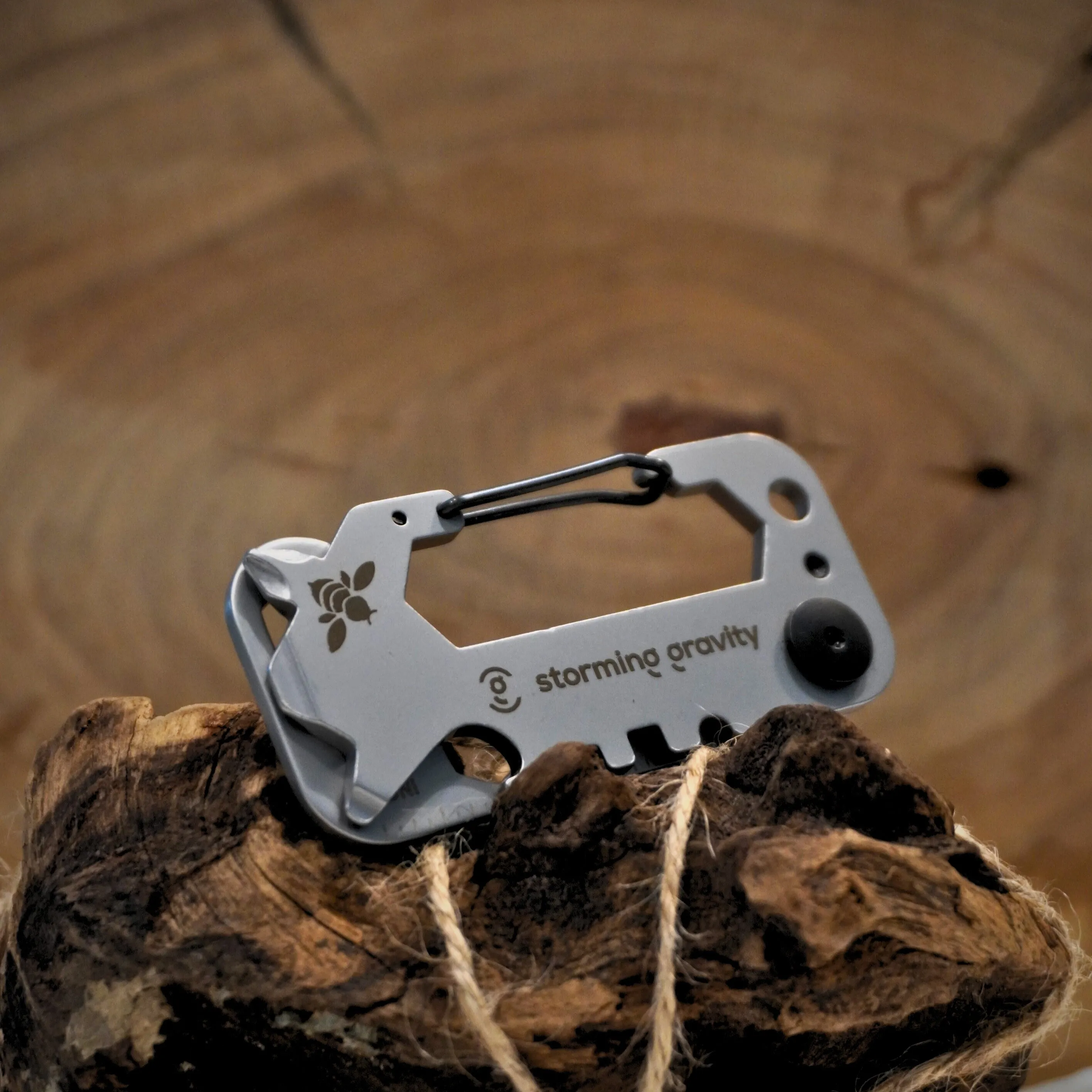 Twizzle - Carabiner   Multitool