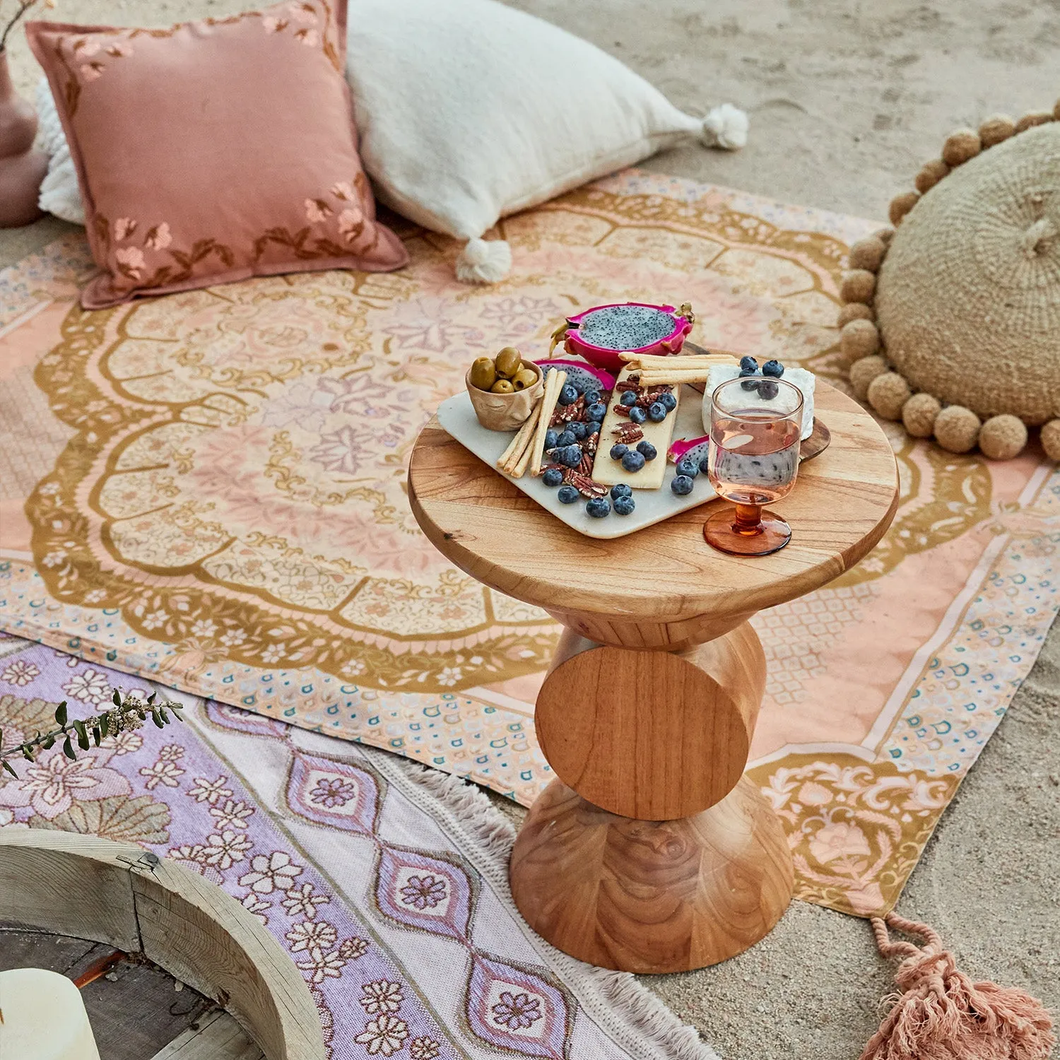 Wild Peach Picnic Rug