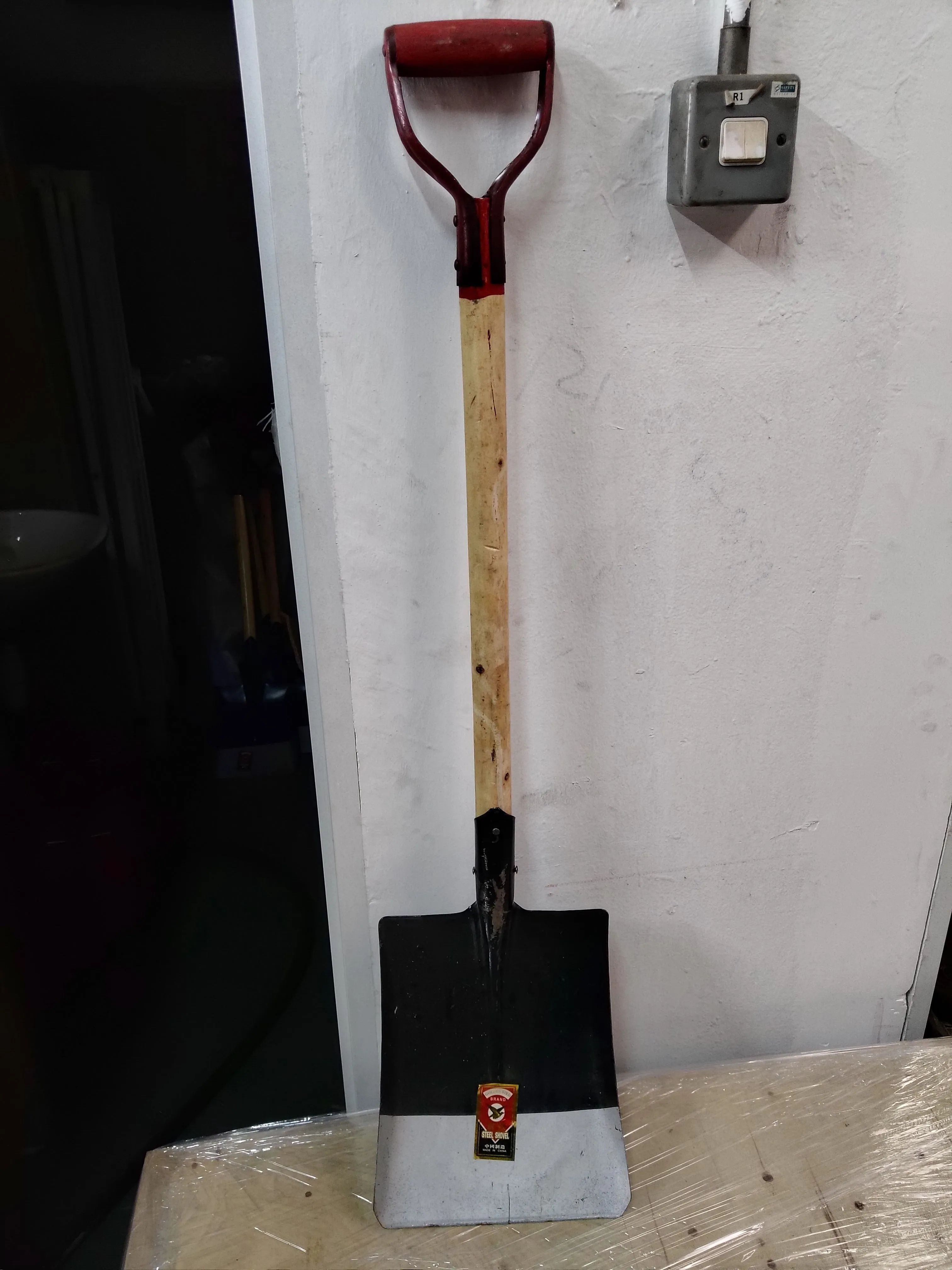 Wooden Shovel (Flat) - Model: SHOVEL-WF